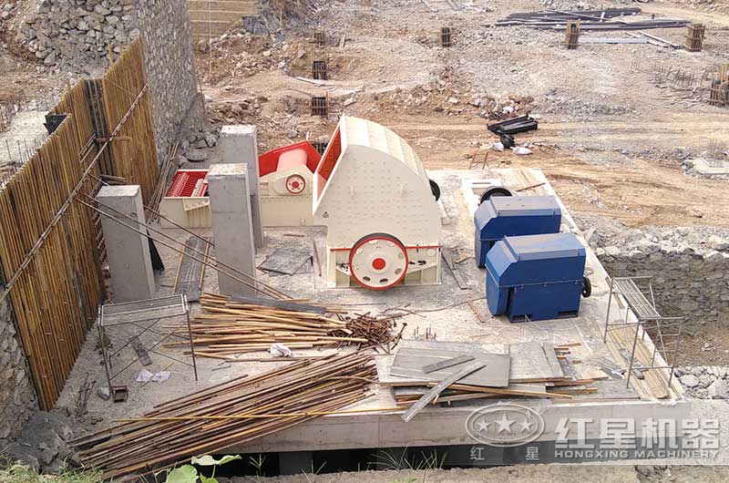 1615重錘破碎機參數(shù)_產(chǎn)量是多少？